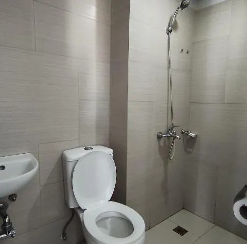 Alabang Staycation Near Airport Apartahotel Manila